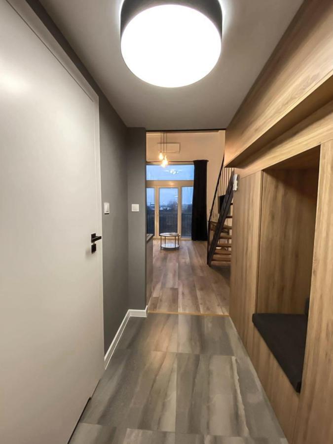Airport Apartment Βρότσλαβ Εξωτερικό φωτογραφία